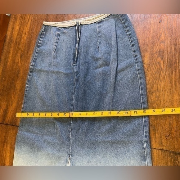 Vintage Denim Maxi skirt original and unique!!! With manufacturer slit✨✨✨SZ S/M✅ - Picture 8 of 9